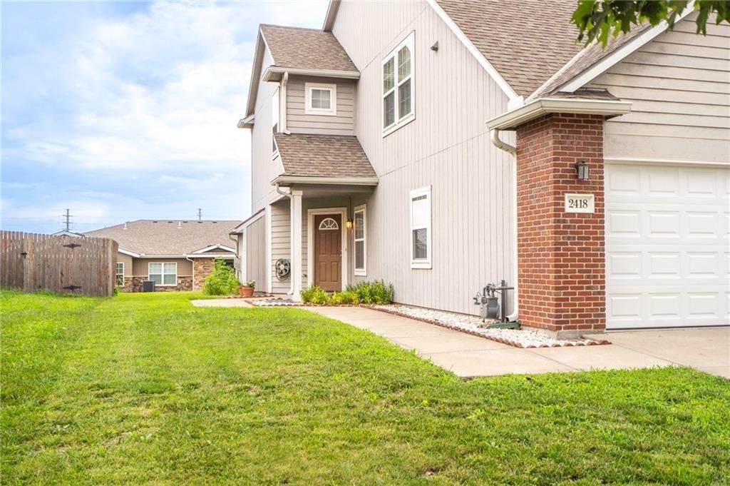 2418 Surrey Drive — photo 5