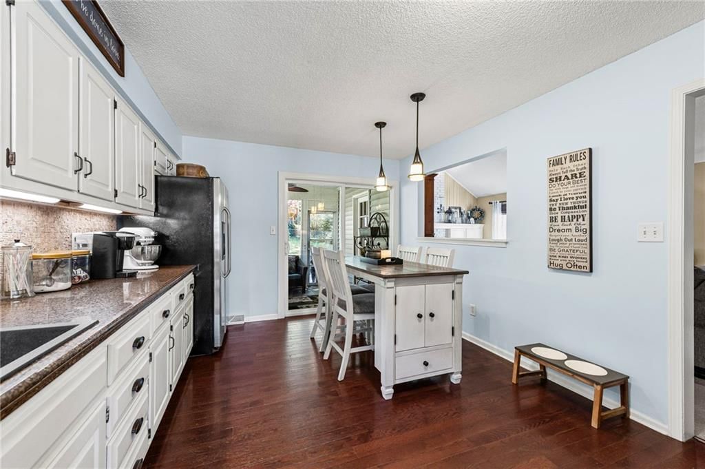 4318 Stonecrest Drive — photo 14