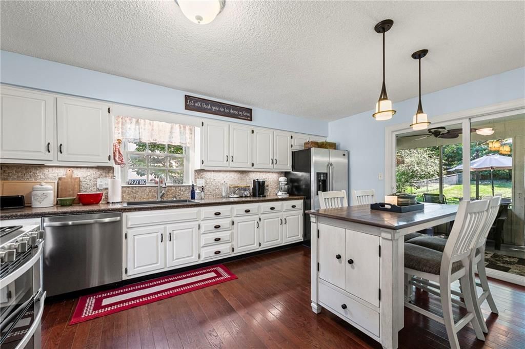 4318 Stonecrest Drive — photo 16