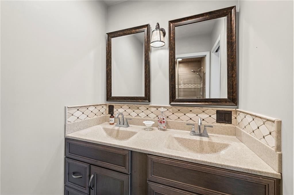 4318 Stonecrest Drive — photo 22