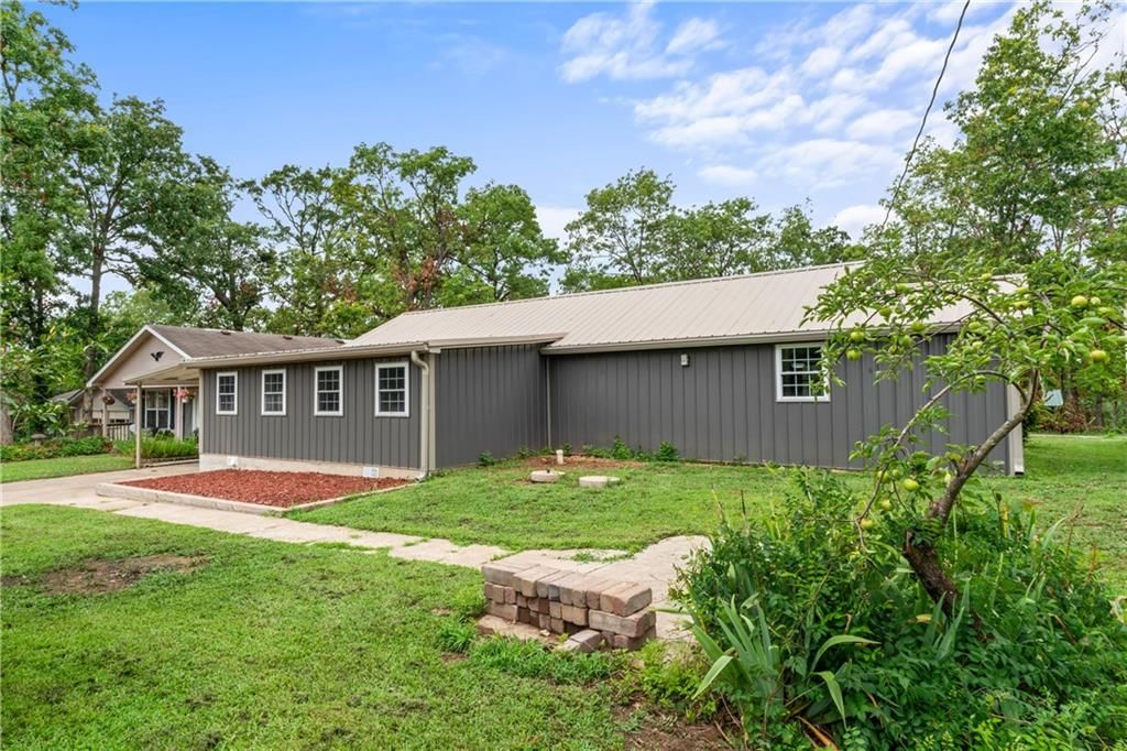 28213 Panorama Road — photo 4