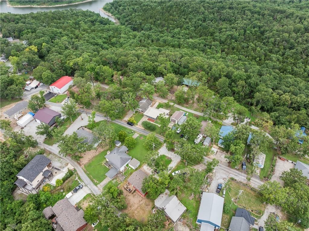28213 Panorama Road — photo 33