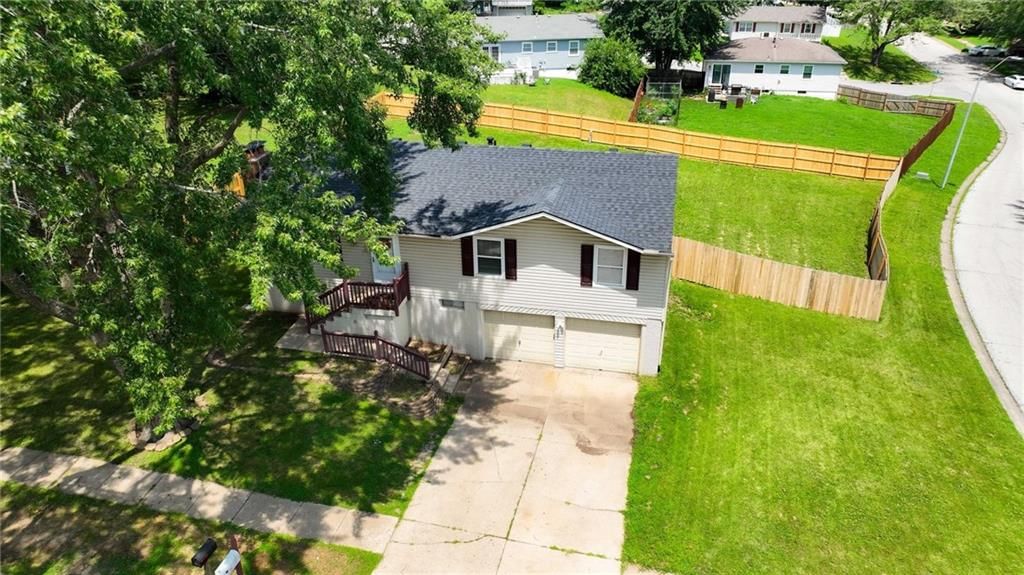 17824 Greentree Avenue — photo 29