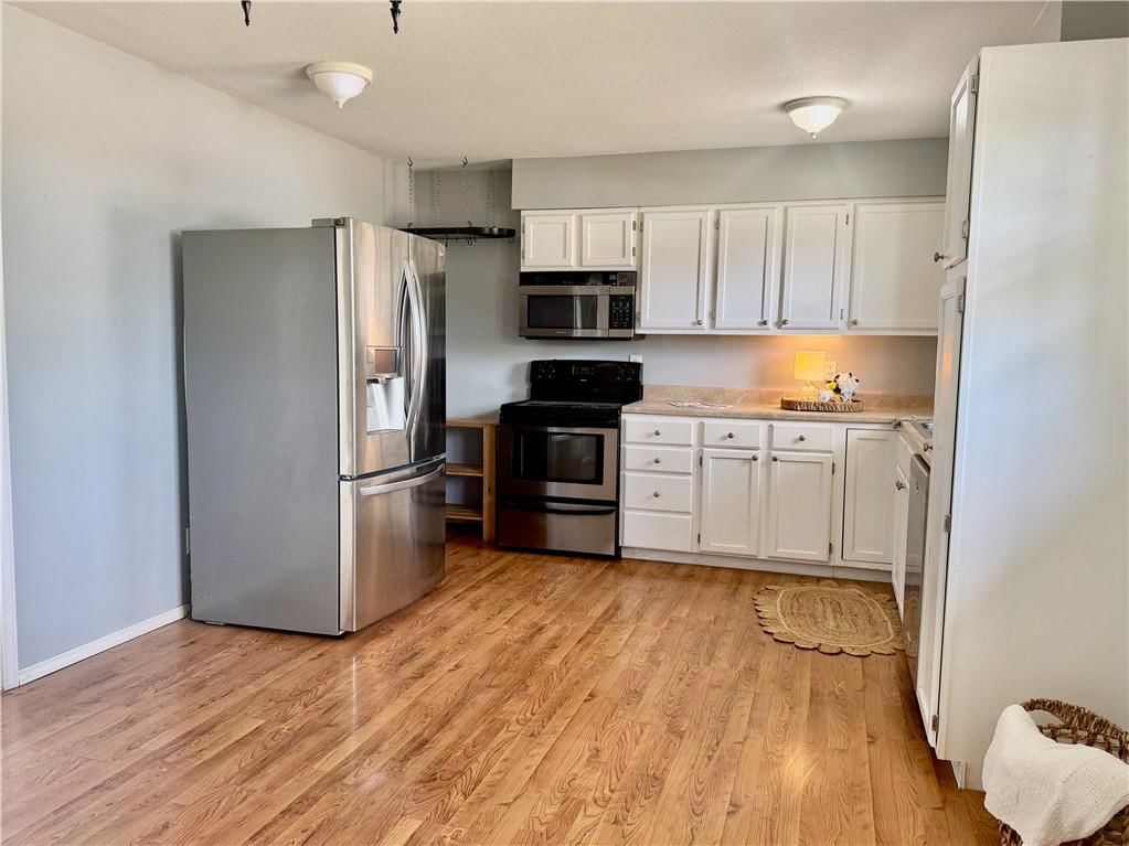 17824 Greentree Avenue — photo 5