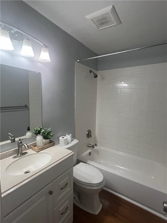 17824 Greentree Avenue — photo 9