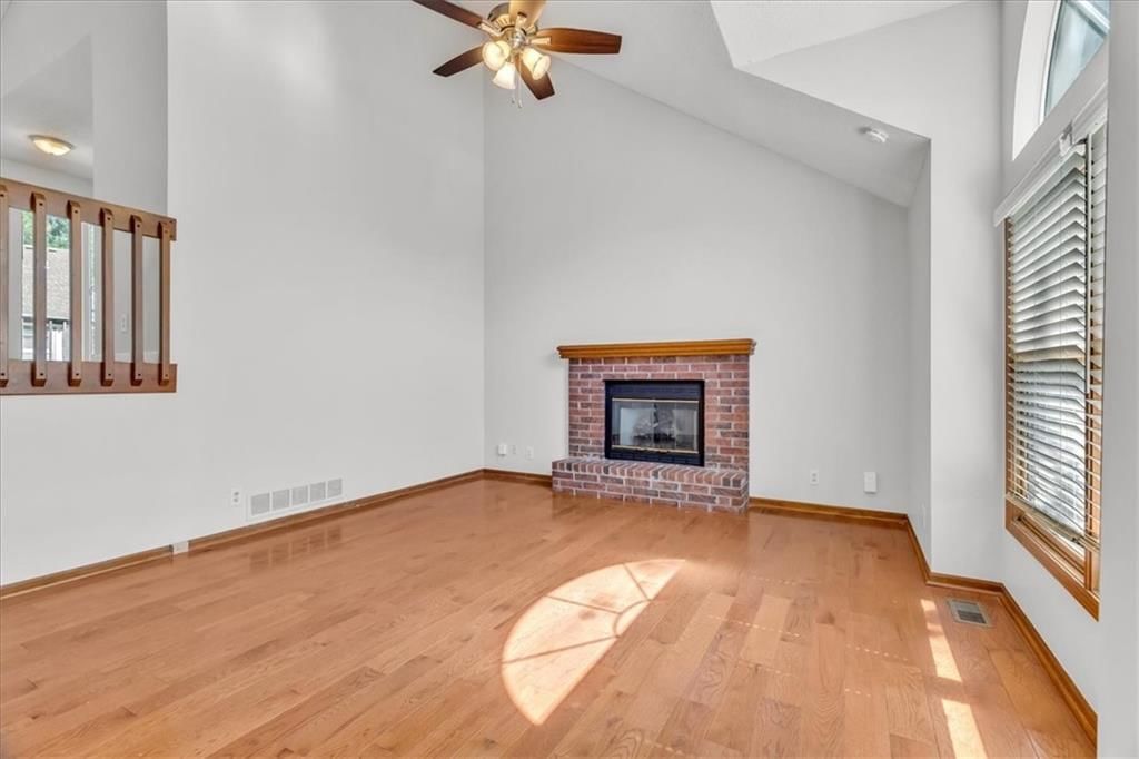 15612 Barkley Street — photo 5