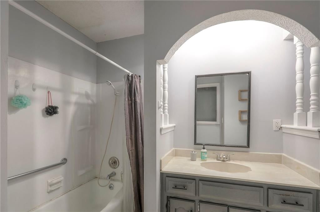 3908 SW 9TH Street — photo 14