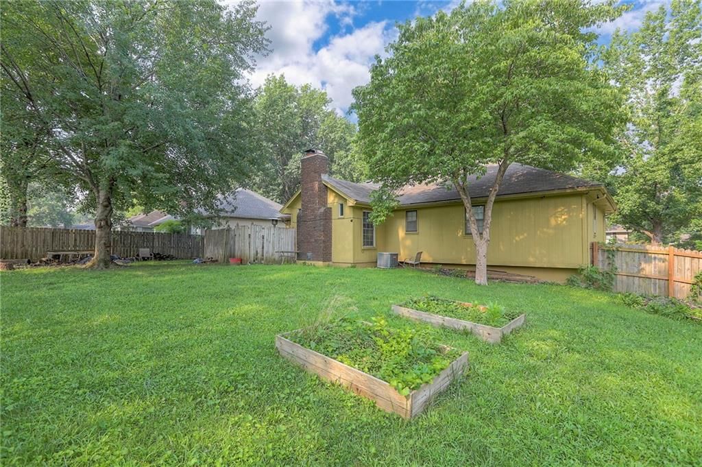 3908 SW 9TH Street — photo 28