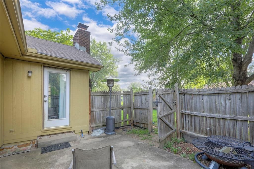 3908 SW 9TH Street — photo 29