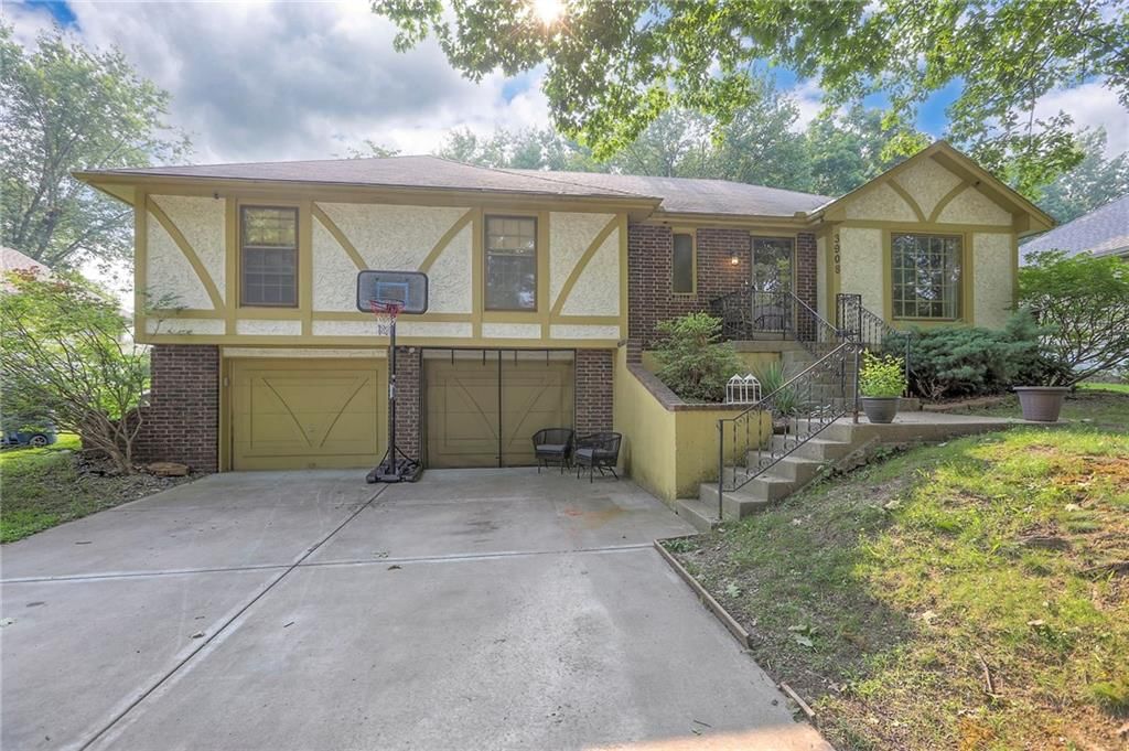 3908 SW 9TH Street — photo 32