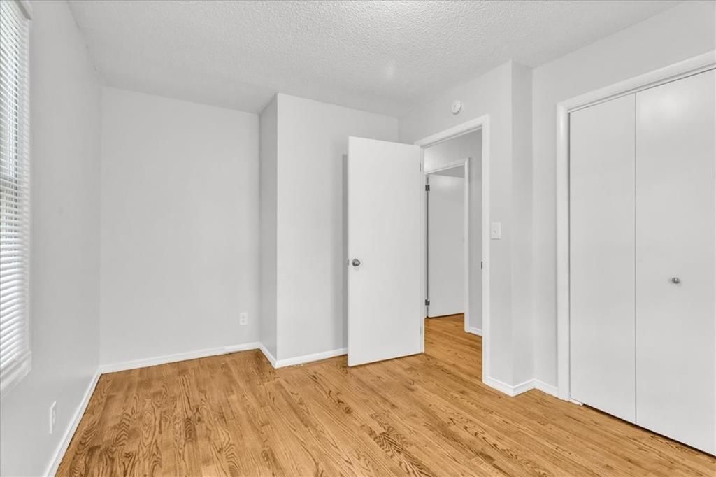 1315 N Viking Drive — photo 13