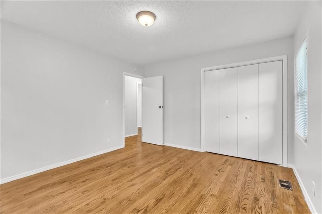 1315 N Viking Drive — photo 15