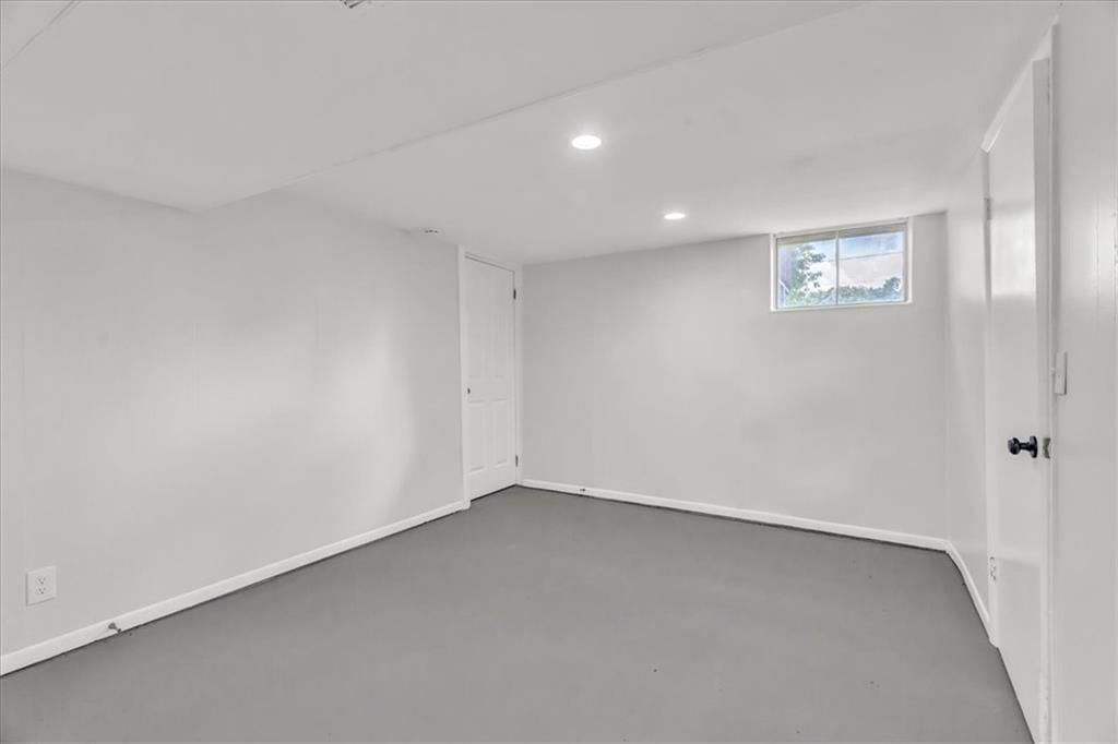 1315 N Viking Drive — photo 19