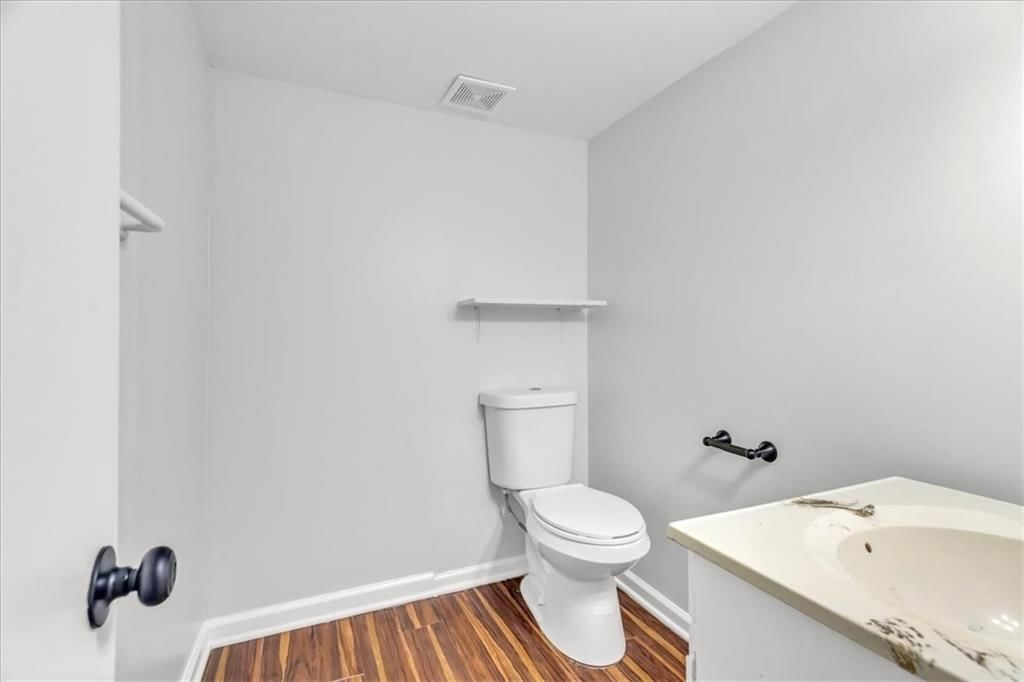1315 N Viking Drive — photo 21