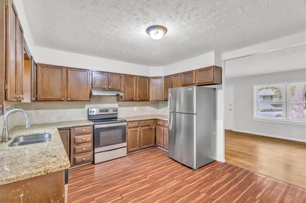 1315 N Viking Drive — photo 10