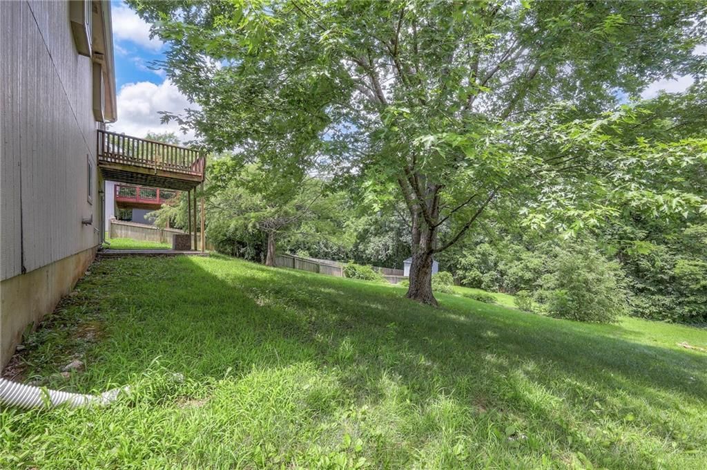 1882 Gates Drive — photo 15