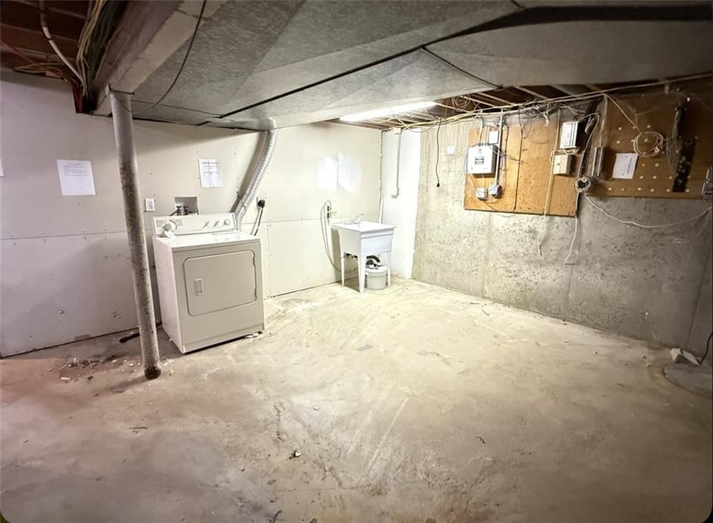 802 E Walnut Street — photo 23