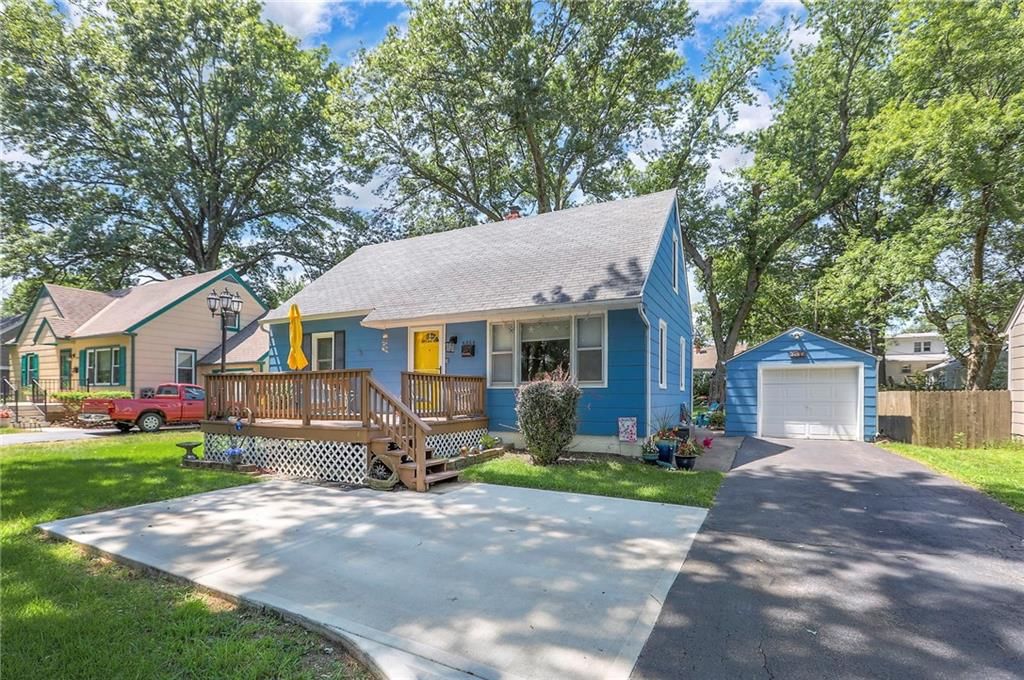 6804 LANE Avenue — photo 36