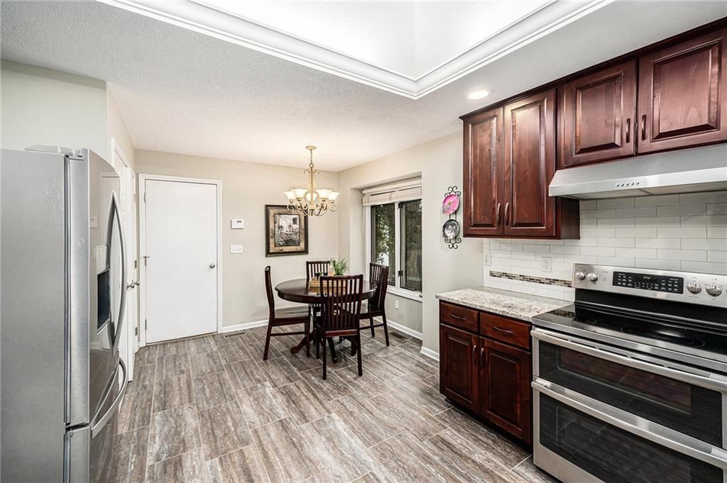 5216 W 122nd Street — photo 14