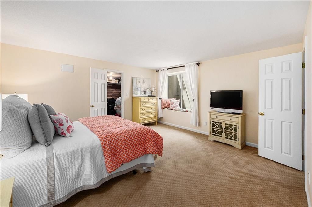 5216 W 122nd Street — photo 20