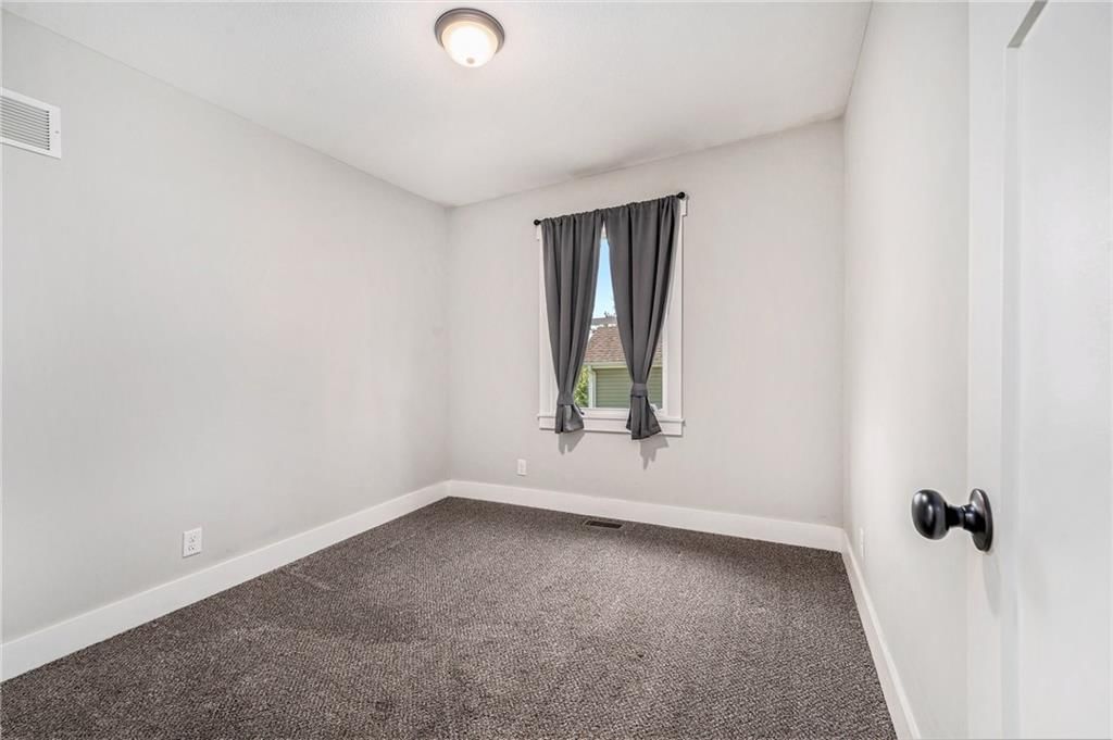 902 Walnut Street — photo 19