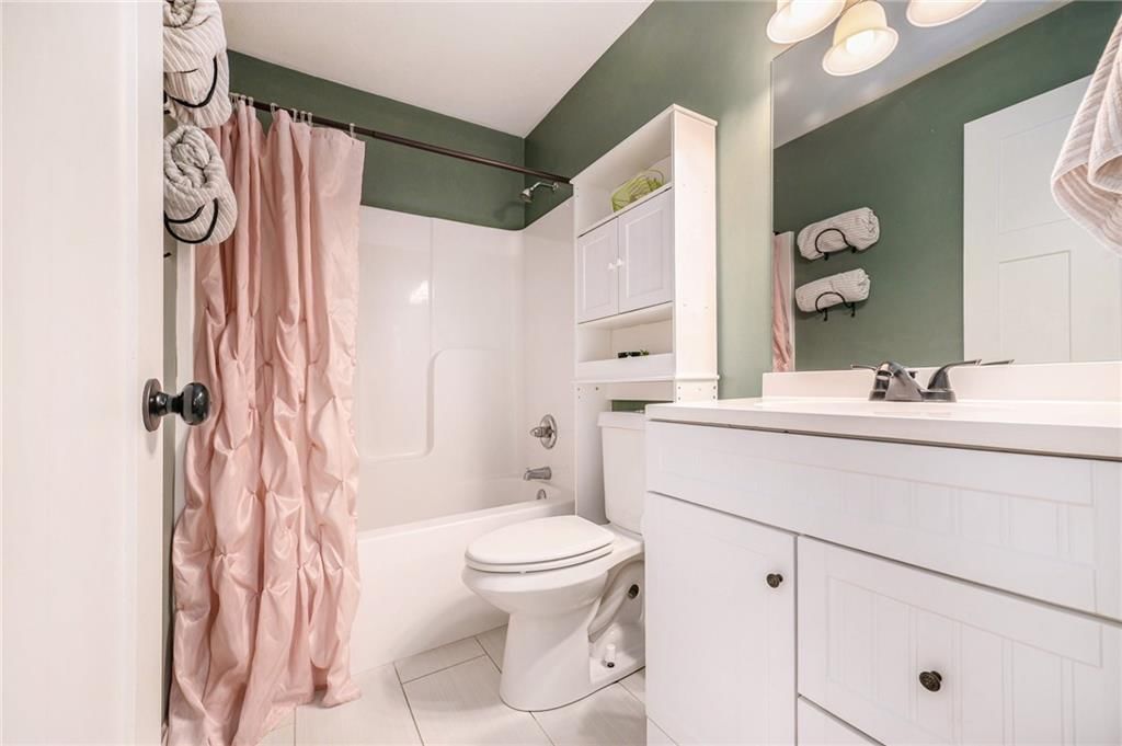 902 Walnut Street — photo 20