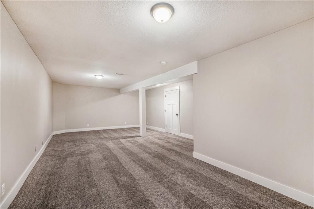 902 Walnut Street — photo 21