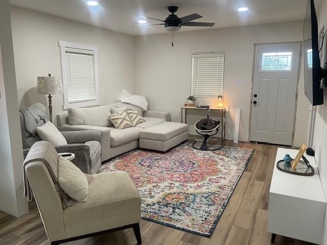 717 Garden Street — photo 3