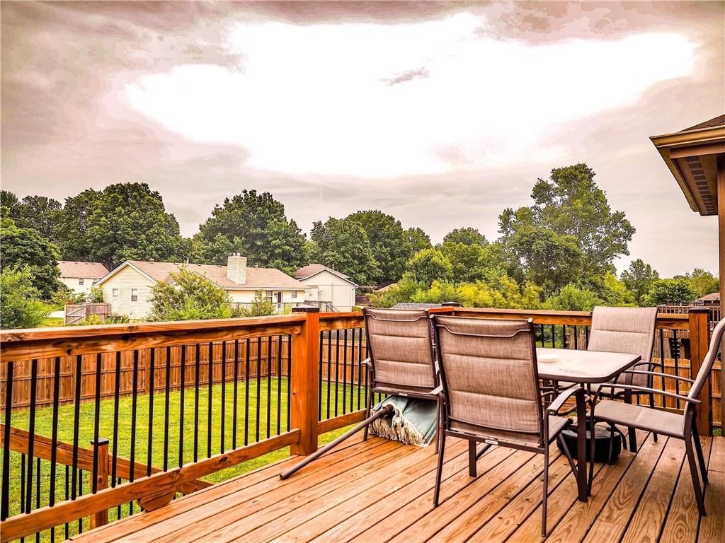 707 NW Green Drive — photo 14