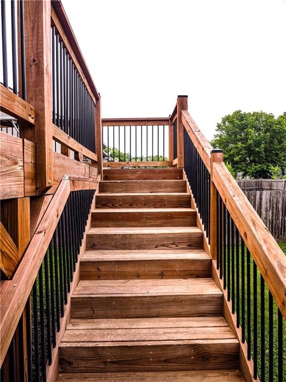 707 NW Green Drive — photo 17