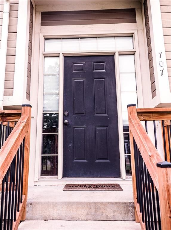 707 NW Green Drive — photo 5