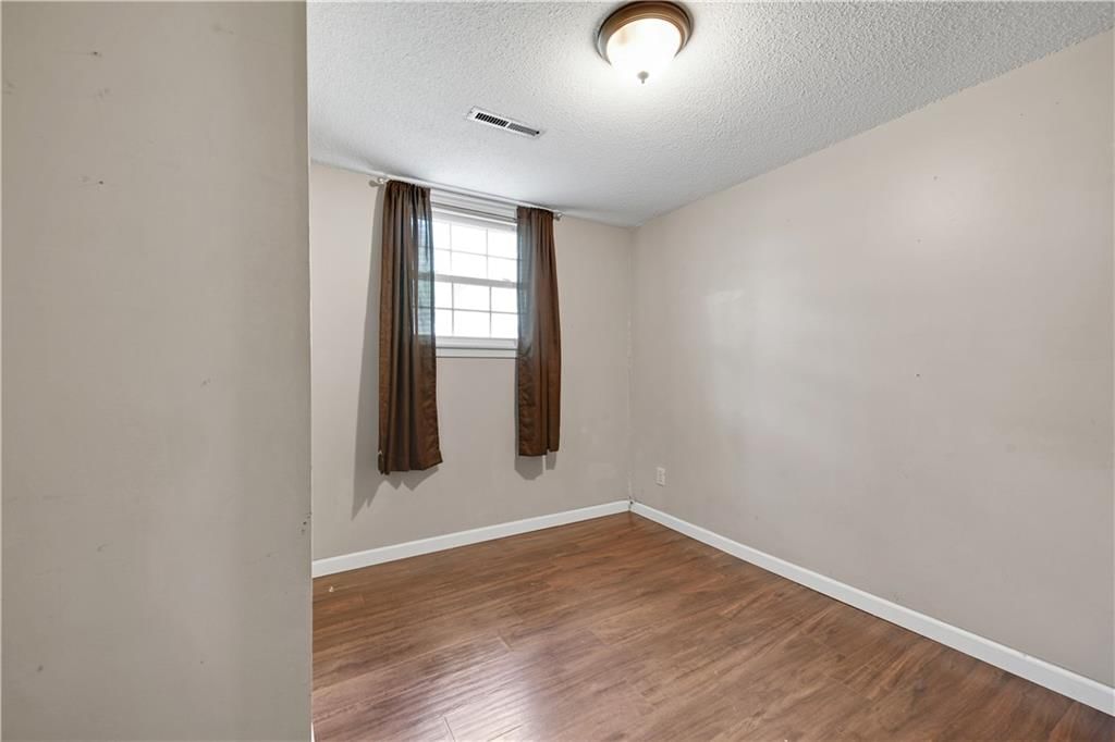 4307 E 110 Street — photo 24