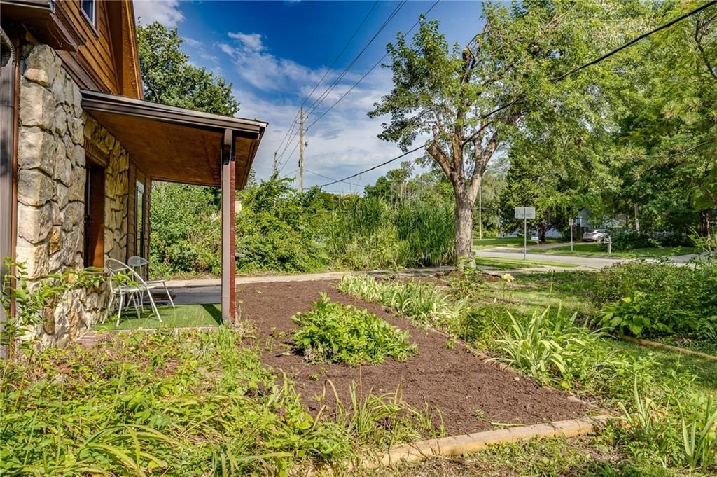 1420 W 4th Street — photo 27
