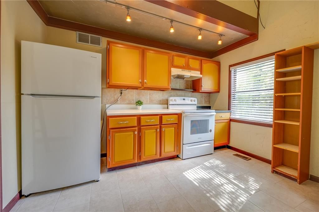 1420 W 4th Street — photo 10