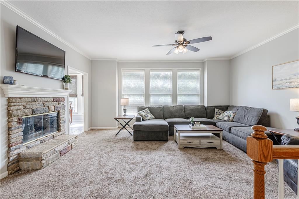 22808 E 28th Terrace Court — photo 2