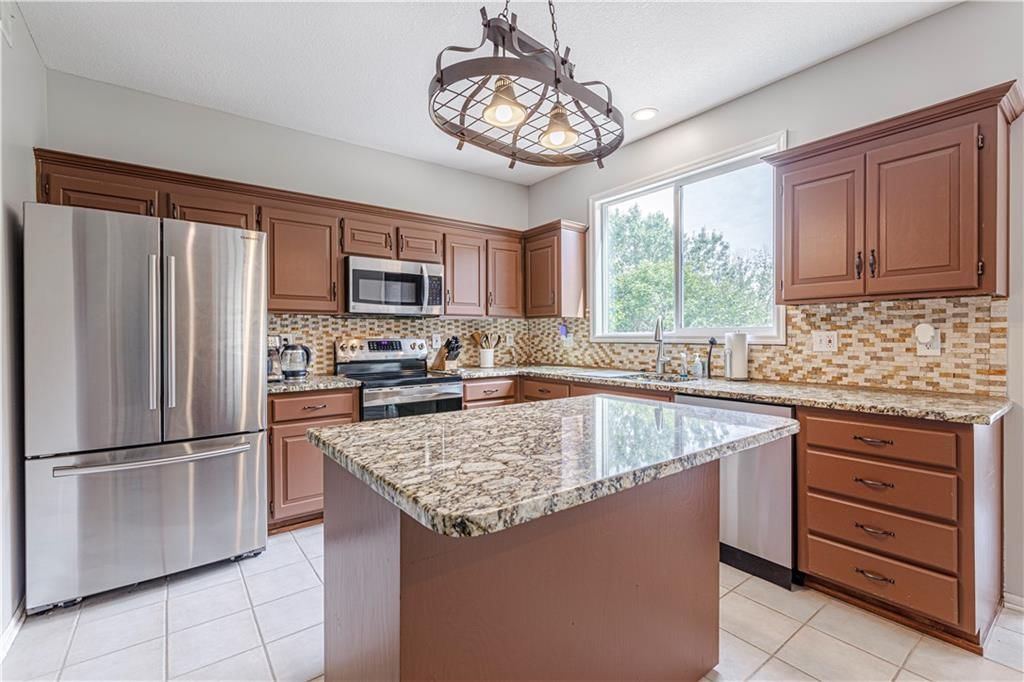 22808 E 28th Terrace Court — photo 17