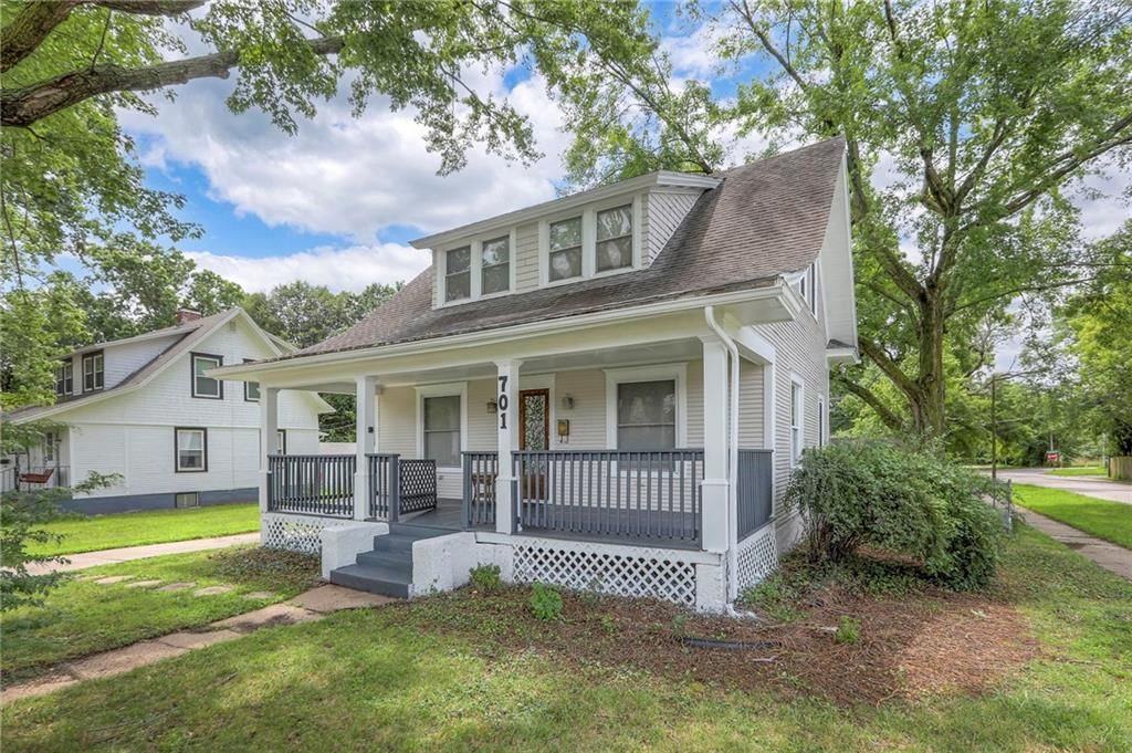 701 RHODES Avenue — photo 35