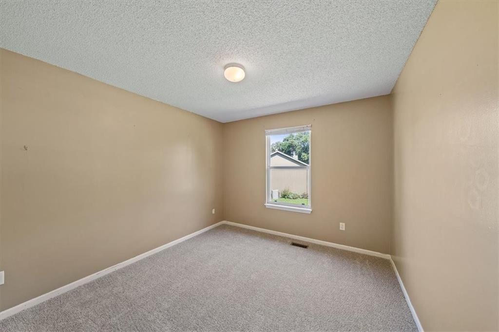 17101 Jennifer Street — photo 24