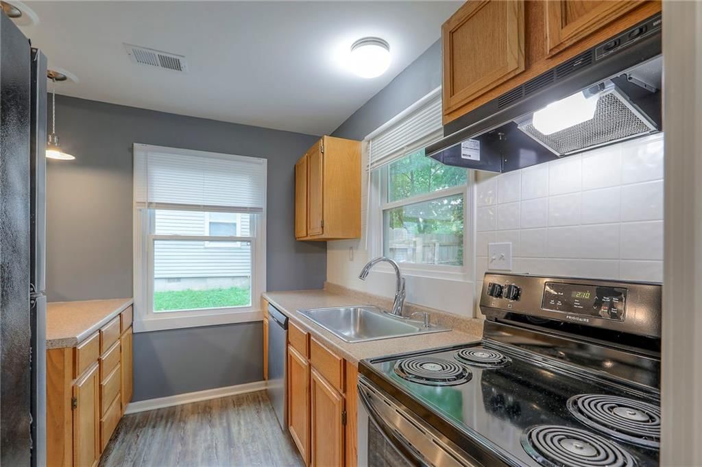 713 NE 45th Terrace — photo 11