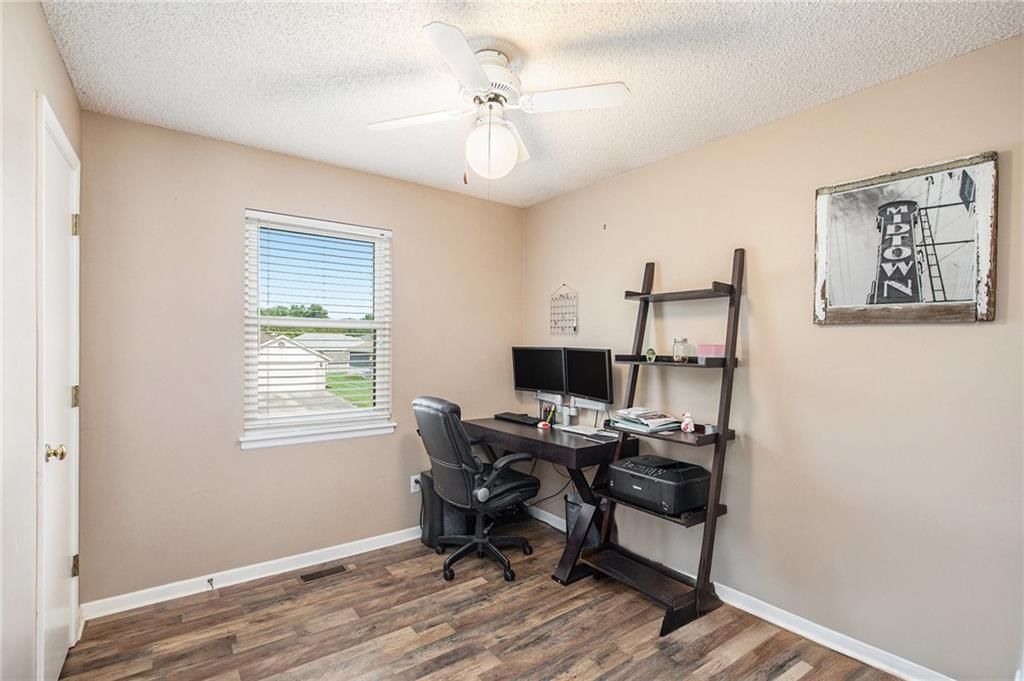 205 SW Cross Creek Drive — photo 14