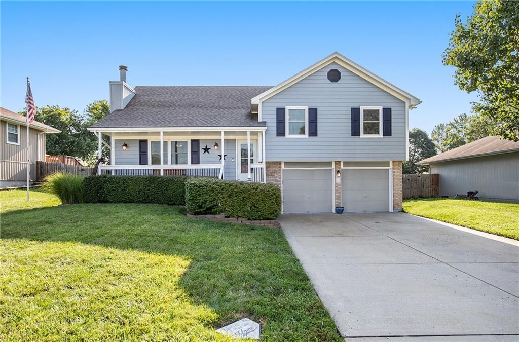 205 SW Cross Creek Drive — photo 3