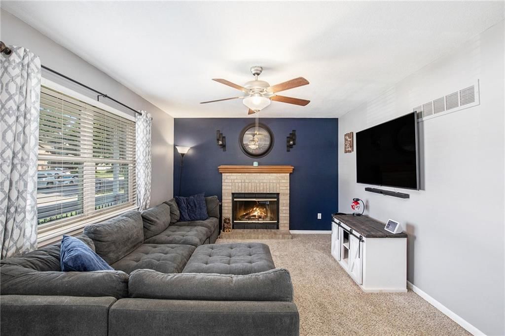 205 SW Cross Creek Drive — photo 4