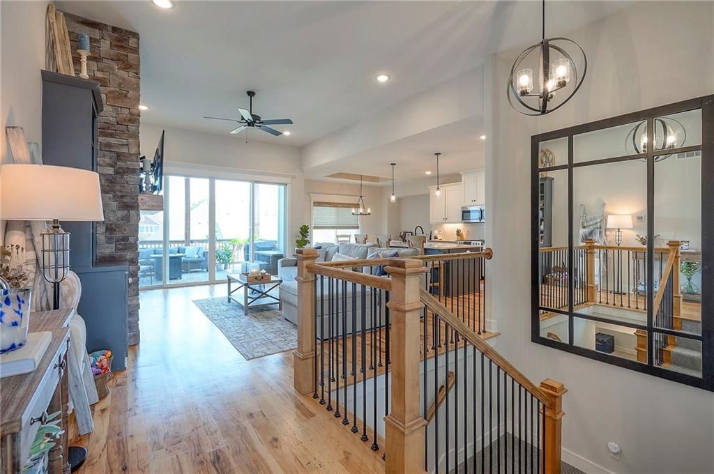 1828 SW Sage Canyon Road — photo 4