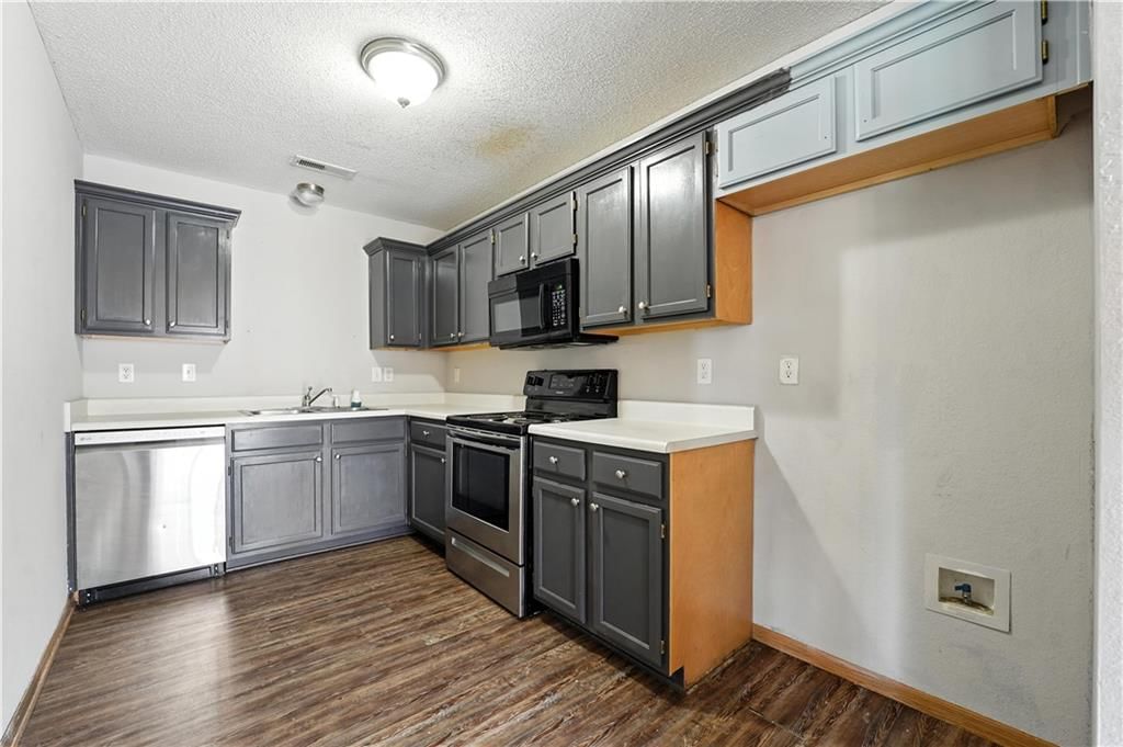 714 Faith Lane — photo 4