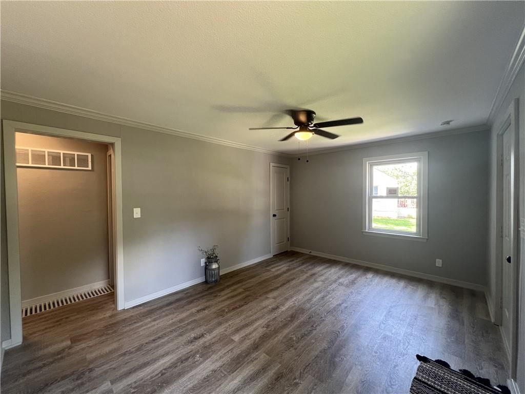 11301 E 39th Terrace — photo 4