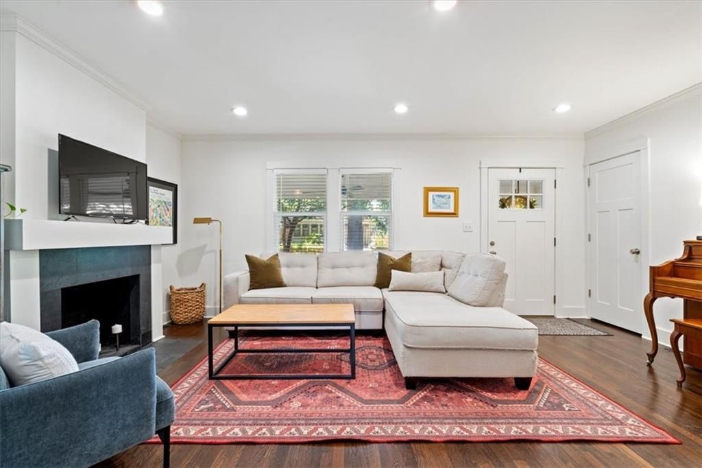 6010 Locust Street — photo 8