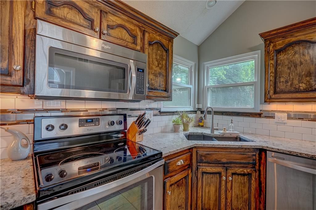 428 SE Ashton Drive — photo 14
