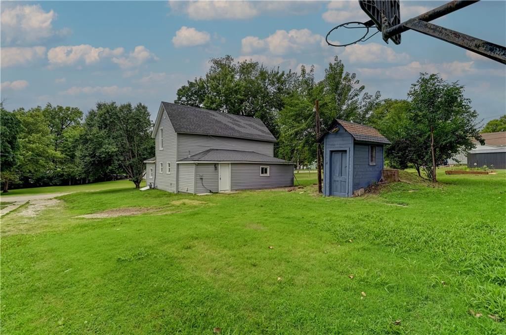208 Osage Street — photo 34