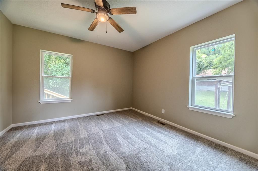 1305 Clinton Street — photo 13