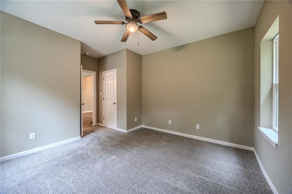 1305 Clinton Street — photo 14
